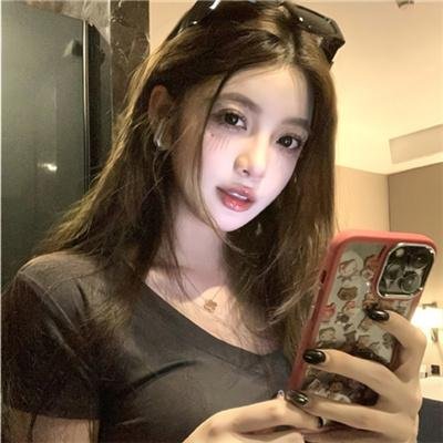 纯真小镇的夫人